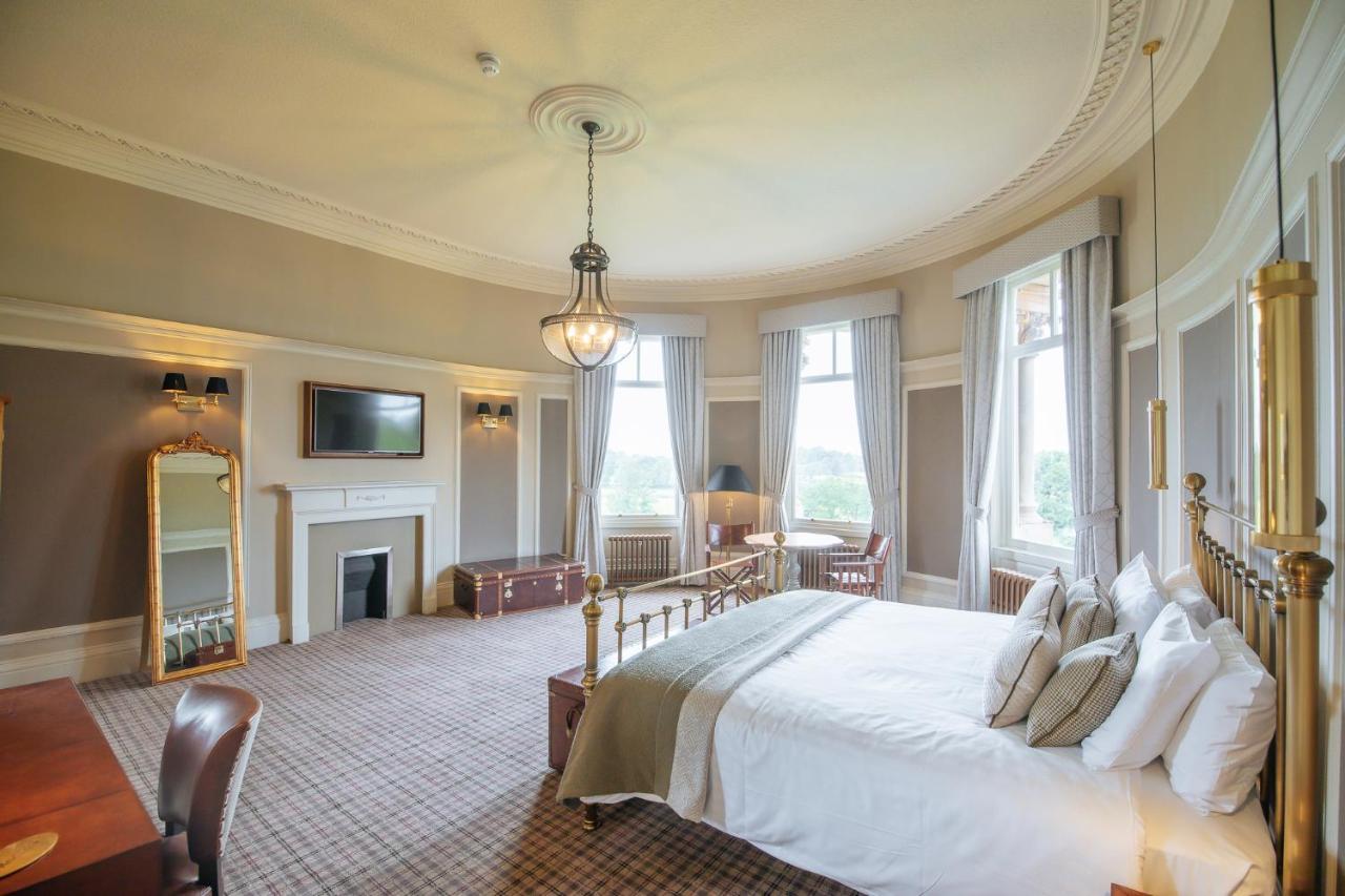 Cornhill Castle